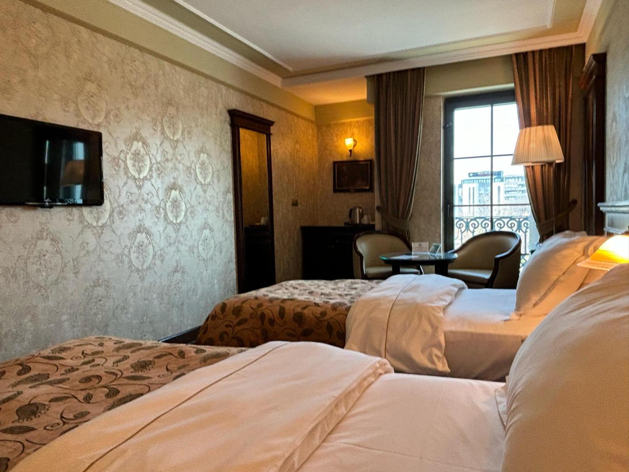 Germir Palas Hotel - Special Class Istanboel Buitenkant foto