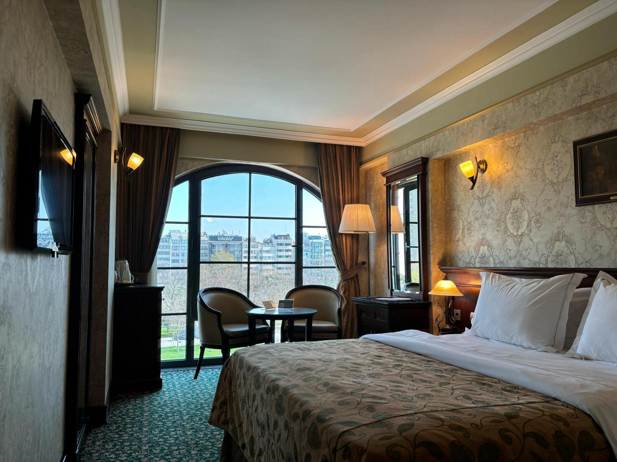 Germir Palas Hotel - Special Class Istanboel Buitenkant foto