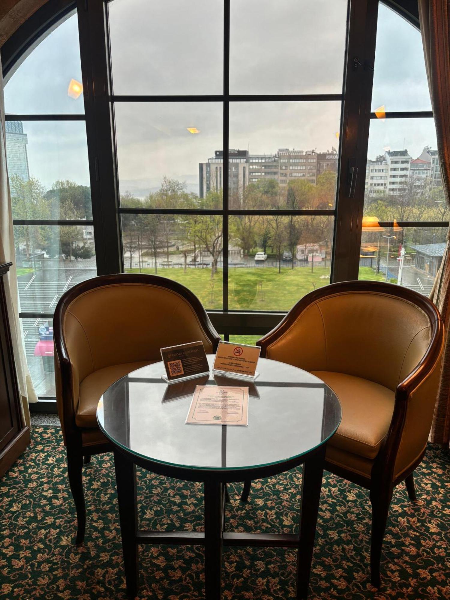 Germir Palas Hotel - Special Class Istanboel Buitenkant foto