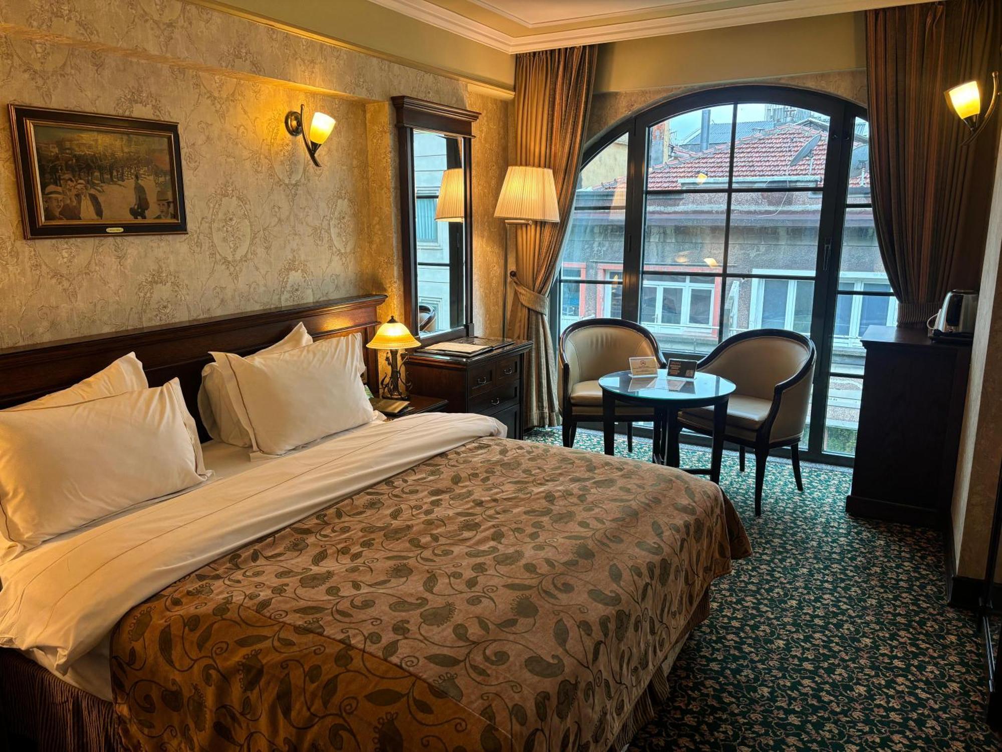Germir Palas Hotel - Special Class Istanboel Buitenkant foto