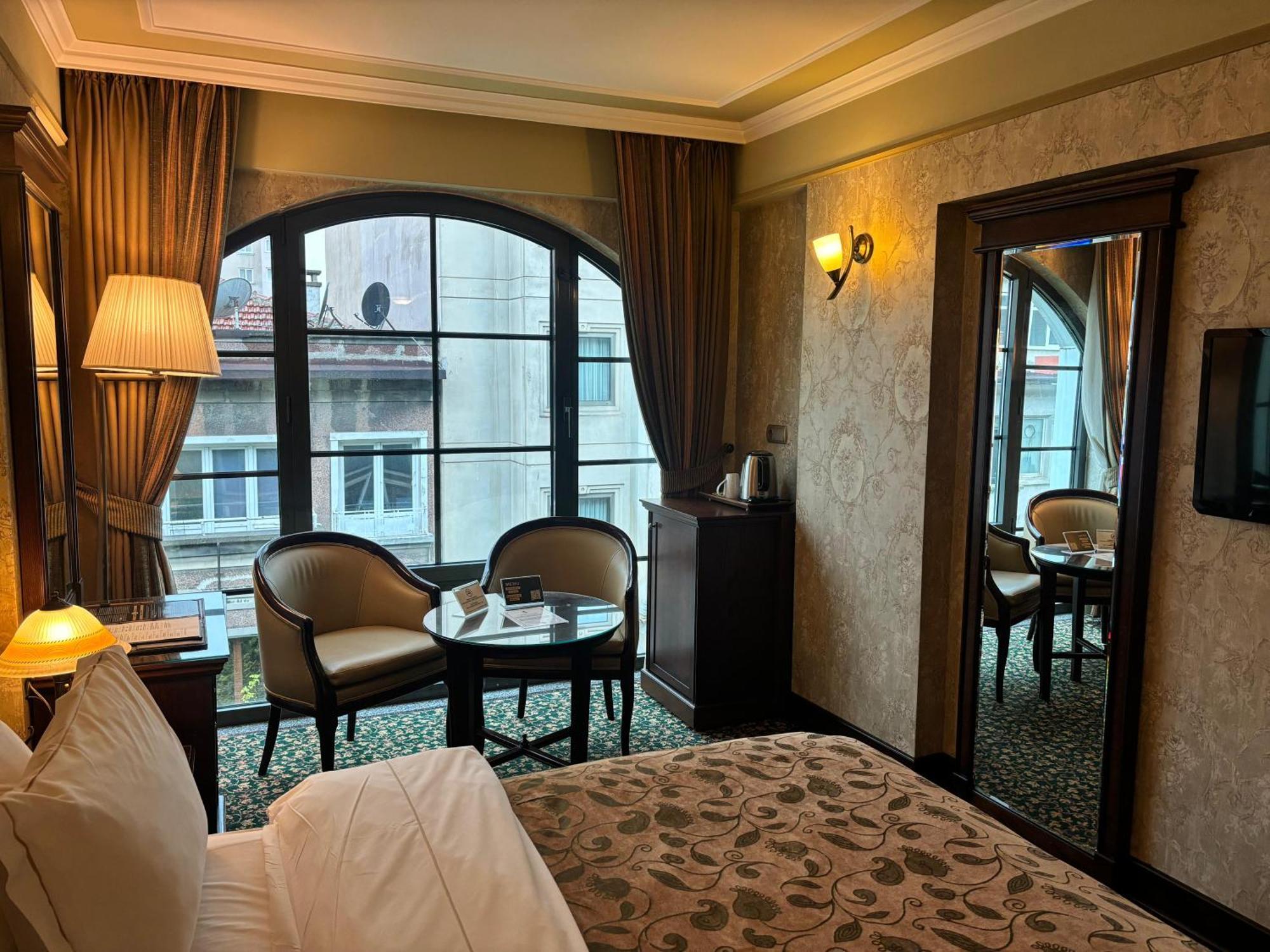 Germir Palas Hotel - Special Class Istanboel Buitenkant foto