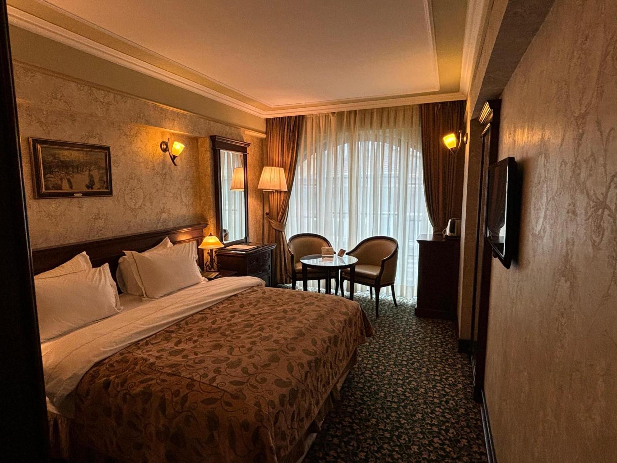 Germir Palas Hotel - Special Class Istanboel Buitenkant foto
